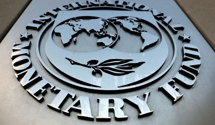 МВФ: экономика США с трудом, но избежит рецессии в ...