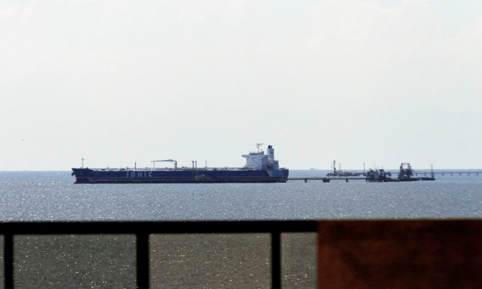 Захват танкера парализовал нефтяные перевозки ...